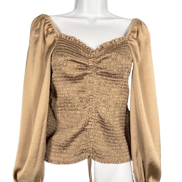 Riley & Rae Tops - Riley & Rae Smocked Sweetheart Blouse Sz S Color Taupe Sweetheart Neckline